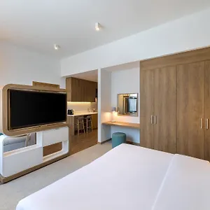Отель Element Al Mina, Jumeirah Дубай
